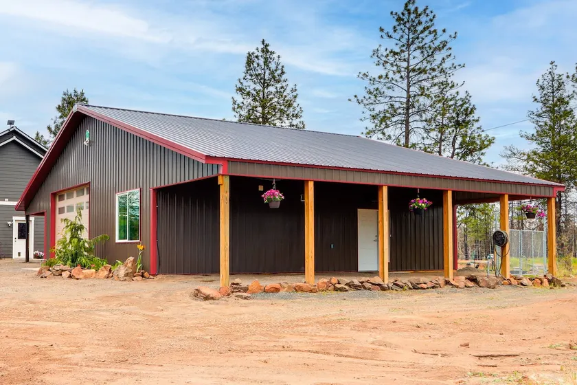 Retreat With Indoor Swim Spa, Access to Clear Lake - Image 1