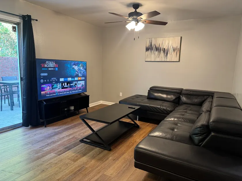 4 Bedroom Townhome - New 2026 - Image 1