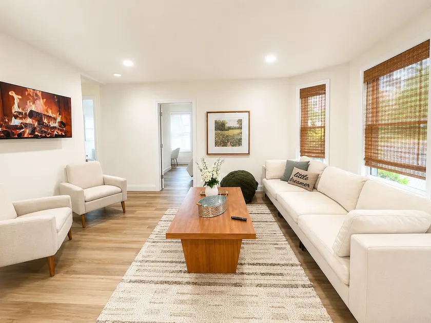 Family-Friendly 3BR Near Boston | Private Entrance - Image 1