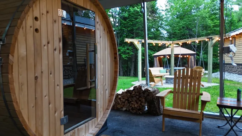 Private Alpine Nest Retreat /HotTub/SAUNA/AC/WiFi - Image 1