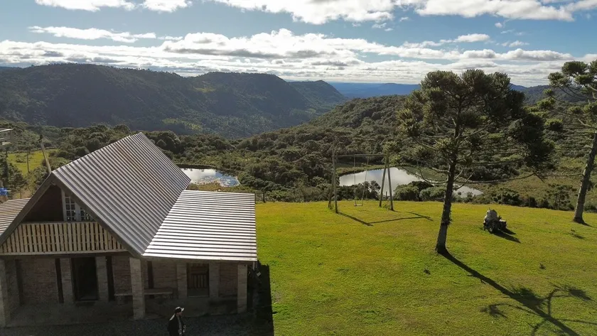 Large cabin in the Santa Catarina mountains - Image 1