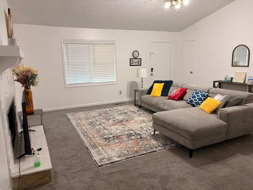 Cozy & Stylish 3BR 2Bth Home in Central Snellville - Image 1