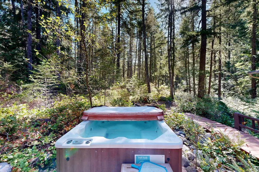 Dog-friendly, A-frame cabin with private hot tub - - Image 1