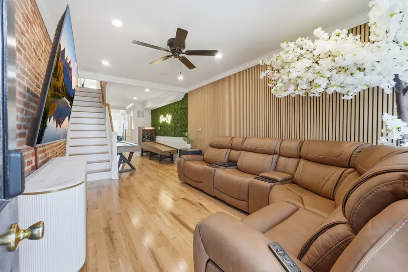 Federal Hill Luxury Stadium View House w/ Rooftop! - Image 1