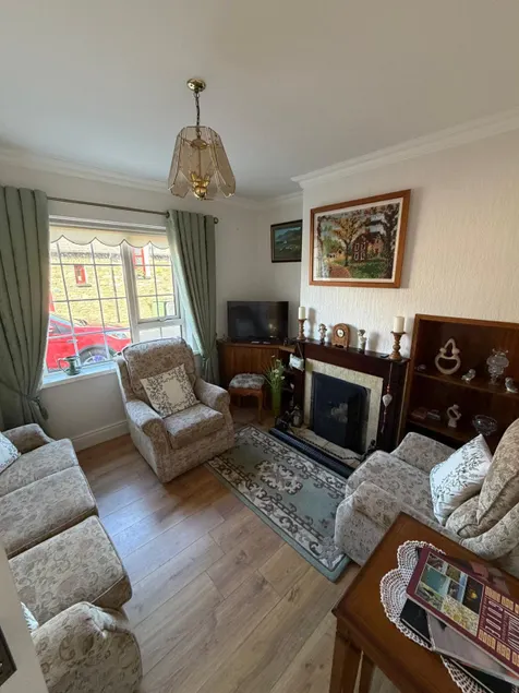 Town House - Image 1