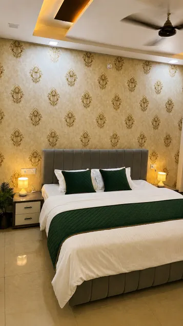Central located 1 Bhk | With one Junior suite room - Image 1