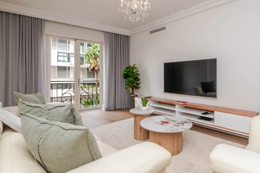 Luxury 2BR Apartment in Cape Royale - Image 1