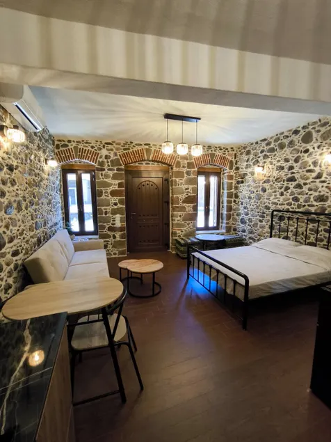 The stone house! - Image 1