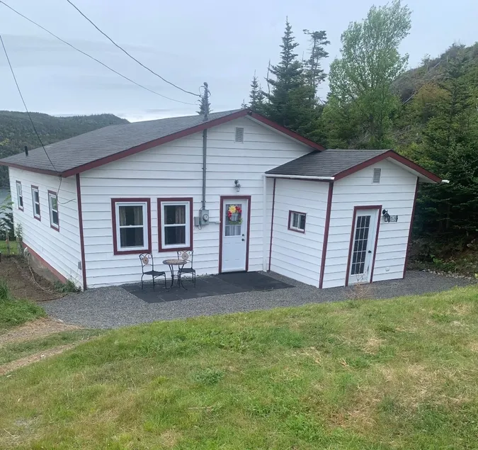 Hilltop Hideaway - Image 1