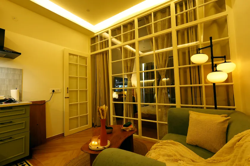 AJ's Cove | Luxury Apartment | Golf Course Rd - Image 1