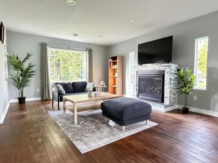 Luxury Family /StayNear Mystic Lake/Canterbury - Image 1