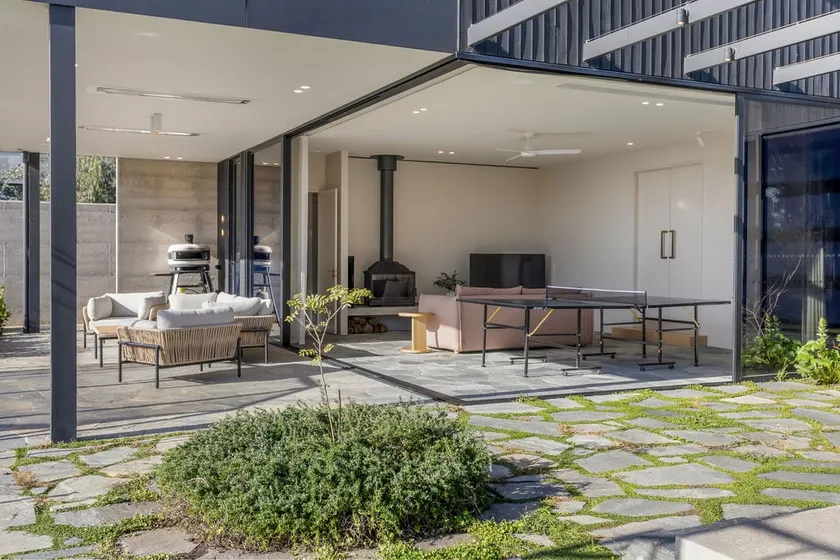 Solace - Luxury Retreat - Image 1