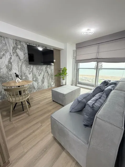 Centric, modern, new 2 bedroom, 4 beds, 2 bath, ocean view - Image 1
