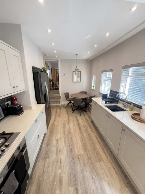Bright 2-Bed Garden Flat, Central Guildford - Image 1