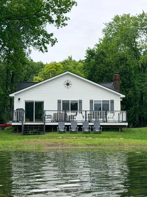 The Lake Heaven Retreat - Image 1