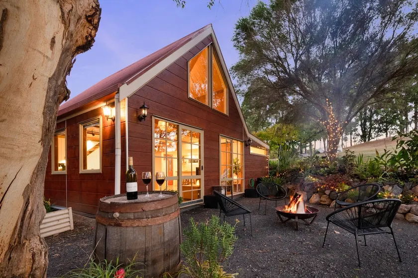 Cozy farmstay Buln Buln East - Image 1