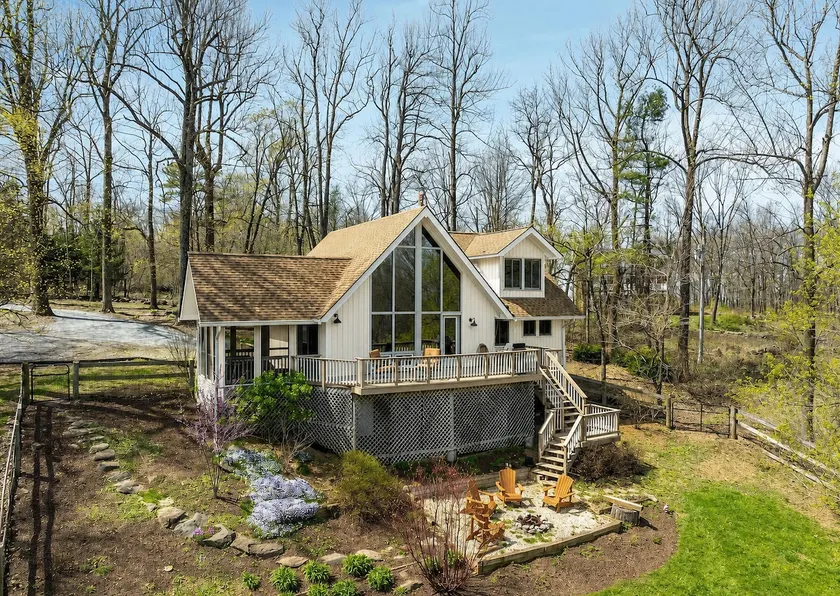 VA Mountain Chalet - Views, Fire Pit, and 3+ Acres - Image 1