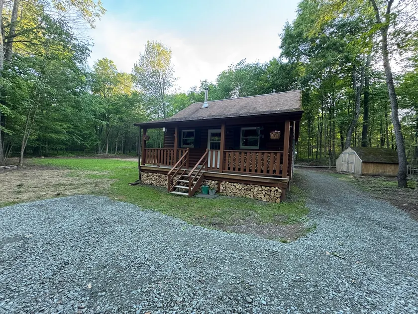 Cozy country cabin. - Image 1