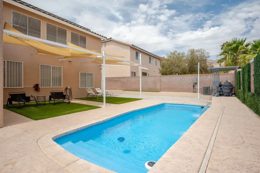5BR Pool House + Billiards · Sleeps 16 · Parks 5 - Image 1