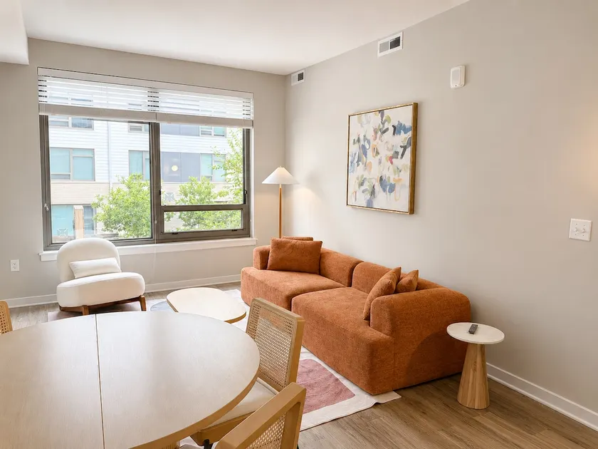 Colorful + Oak 2BR|Walk to Metro & Mall |Arlington - Image 1