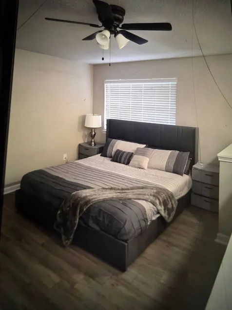 Cozy Houston Retreat with Wi-Fi and Free Parking - Image 1