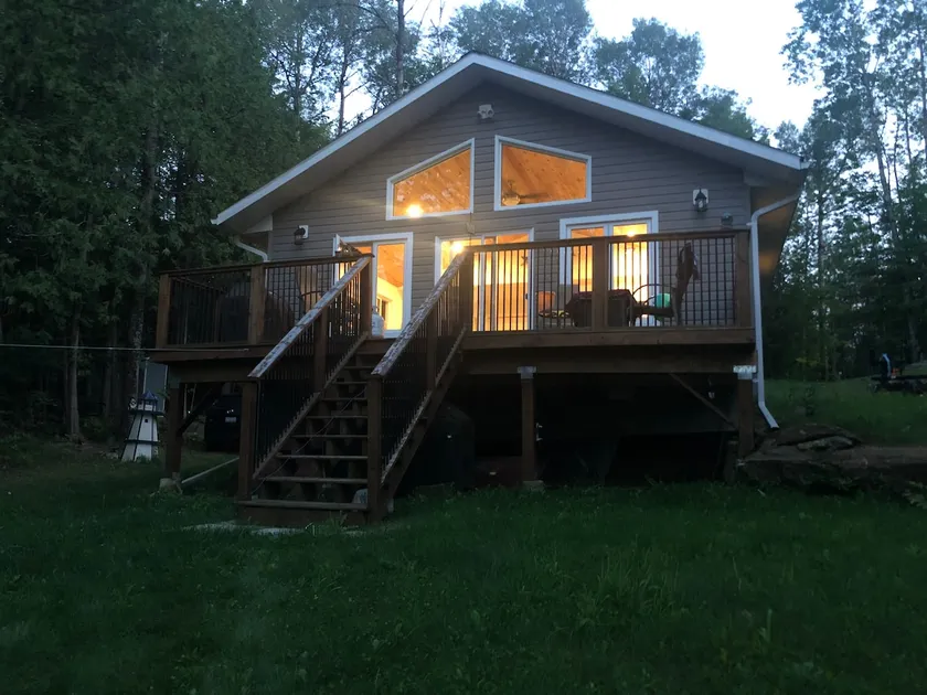 Robinson Lake Retreat - Image 1