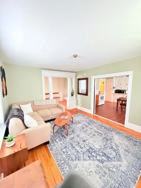 Janelle Suite -1BD/ 1B/AC/WiFi/Washer/Dryer - Image 1