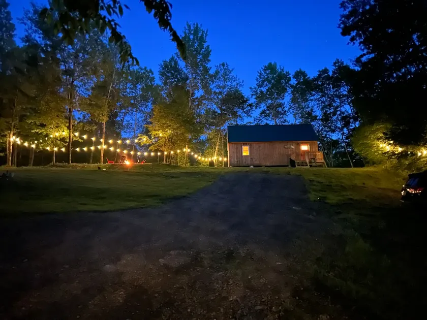 Cabin Retreat in the Woods - Image 1