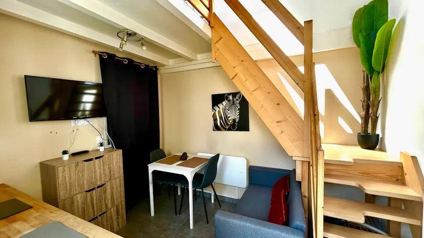 Small Peaceful Haven with Mezzanine in Voiron - Image 1