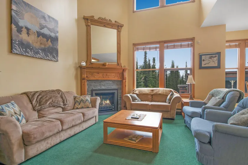Family Friendly Knoll Home Steps from Silver Queen Chair w/laundry,BBQ,& hot tub - Image 1