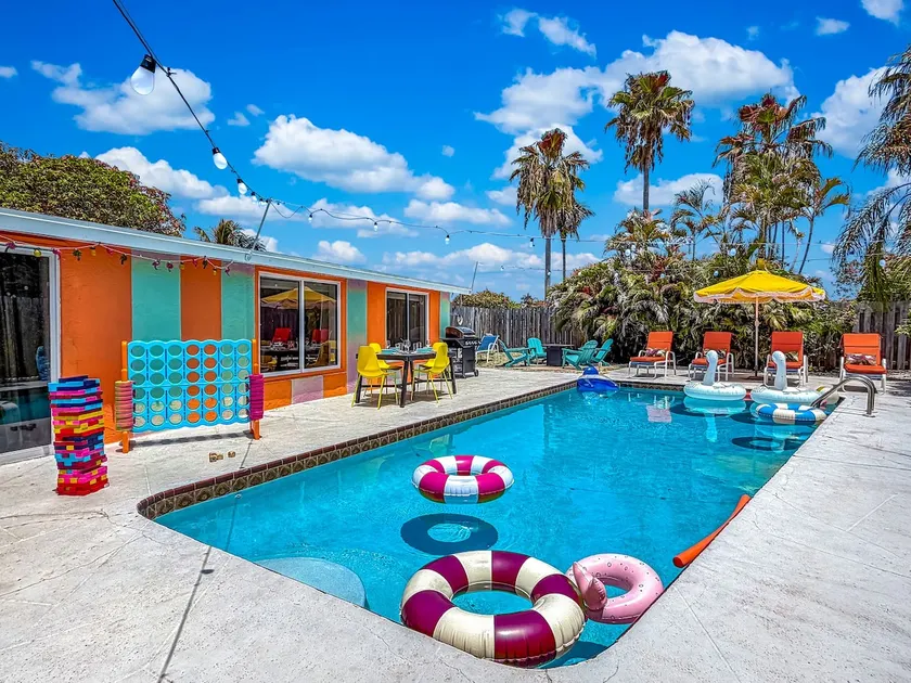 Key Lime Oasis: Pool • Hot Tub • King Bd • Arcade - Image 1