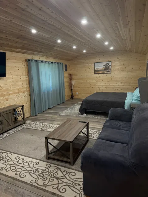 Peaceful getaway in Umpqua national forest - Image 1