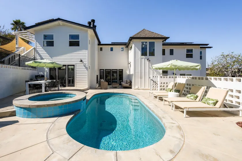Beautiful, Large Home in Encinitas w/ Pool & AC - Image 1