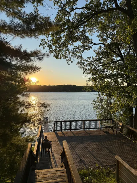 Lakefront 3BR on Loon Lake — Dock, Kayaks in Hal - Image 1