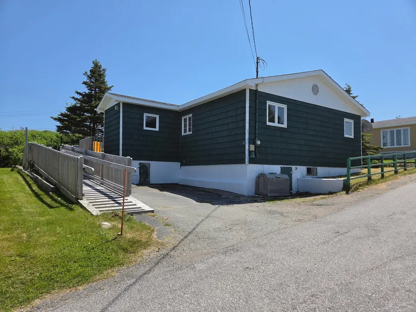 3 Hilltop Lane - Image 1