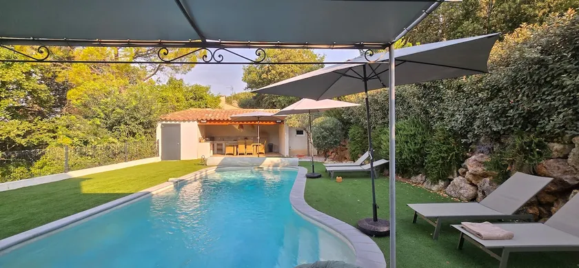Villa with Pool & Pool House - Image 1