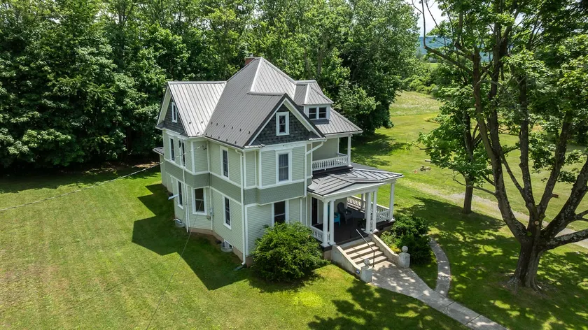 1900s Farmhouse Retreat Near Knoebels on 95 Acres - Image 1