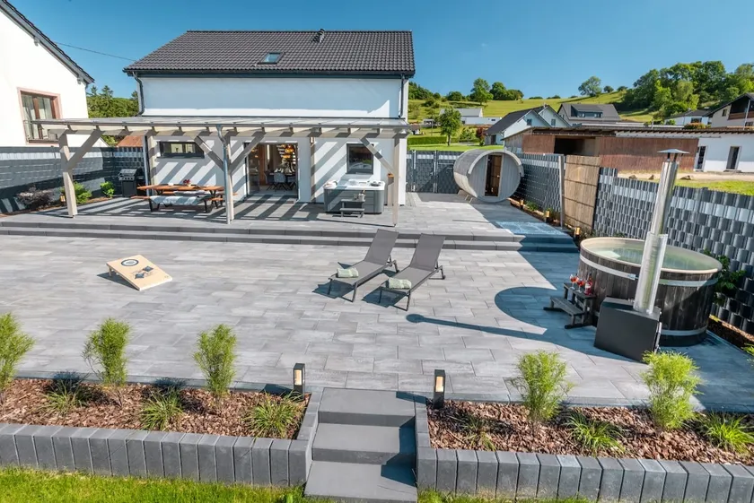 Eifel Spa Residence | Sauna & Hot Tub - Image 1