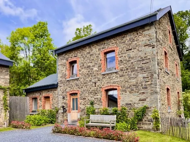 Authentic Ardennes house (8p) with hot tub in Wibrin - Image 1