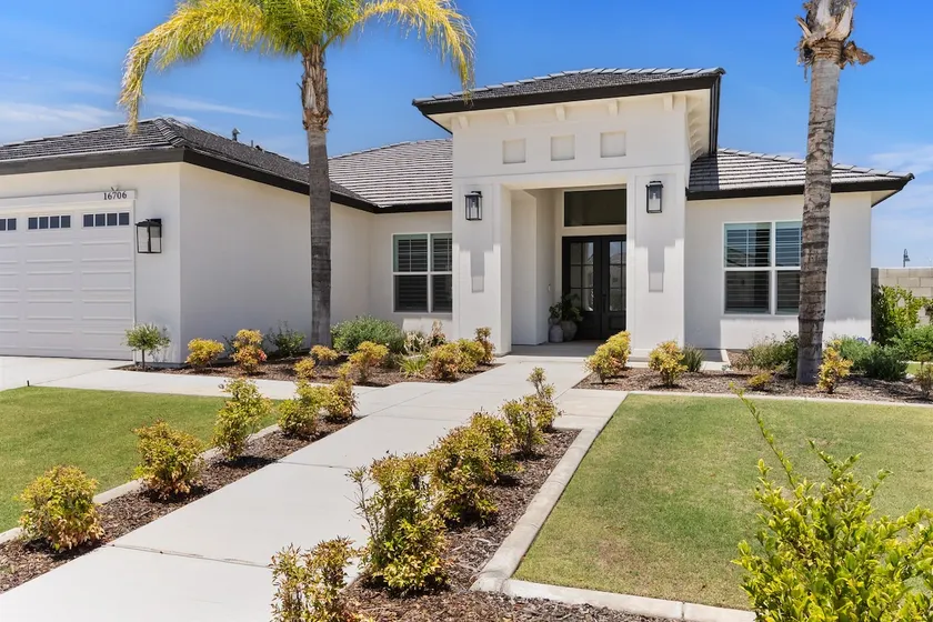 Luxury Starview Retreat - Image 1