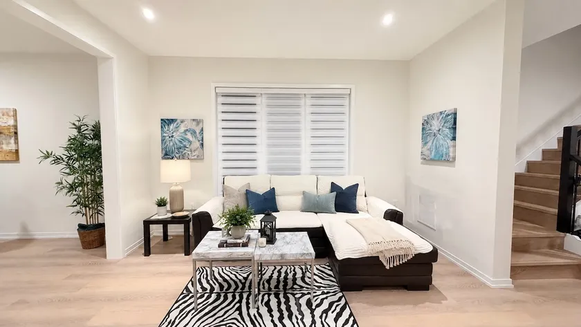 Brand New Modern 4BR Family Haven In Richmond Hill - Image 1