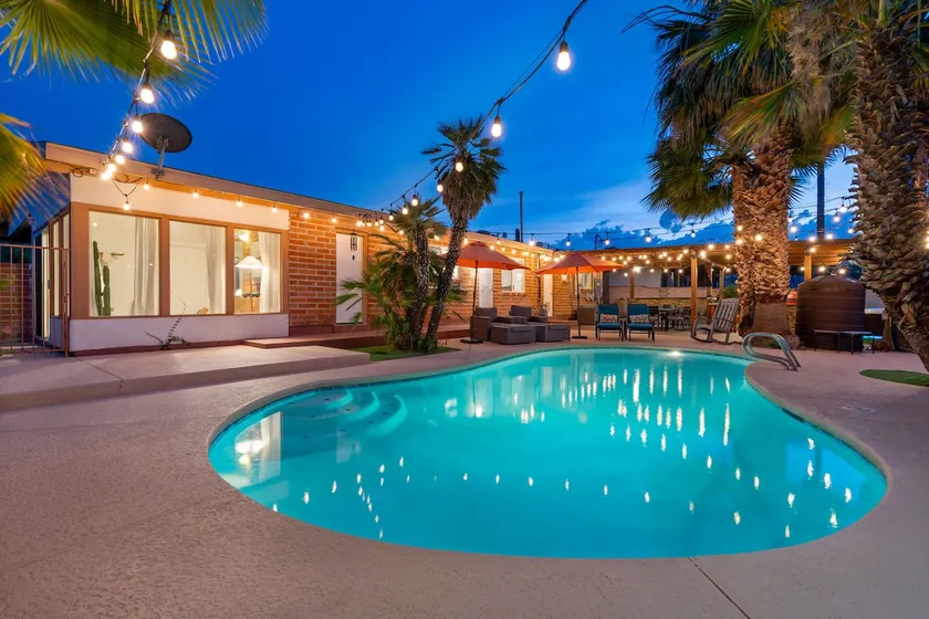 Casa Serena Pool Spa Putting Green & Yoga Room - Image 1