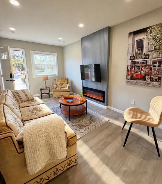Renovated House with Fireplace | Wi-Fi and Parking - Image 1