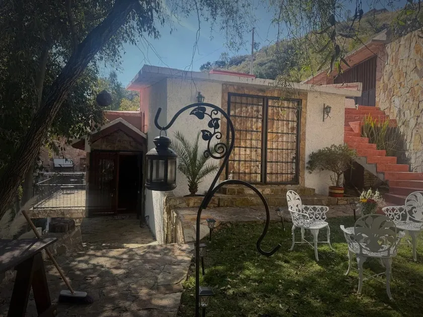 “Jesel Cabin” with lake view and heated pool - Image 1