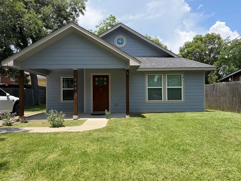 Blue Haven Cedar Door/Cozy Getaway - Image 1