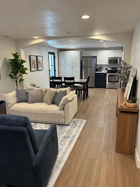 The Highland Place - Image 1