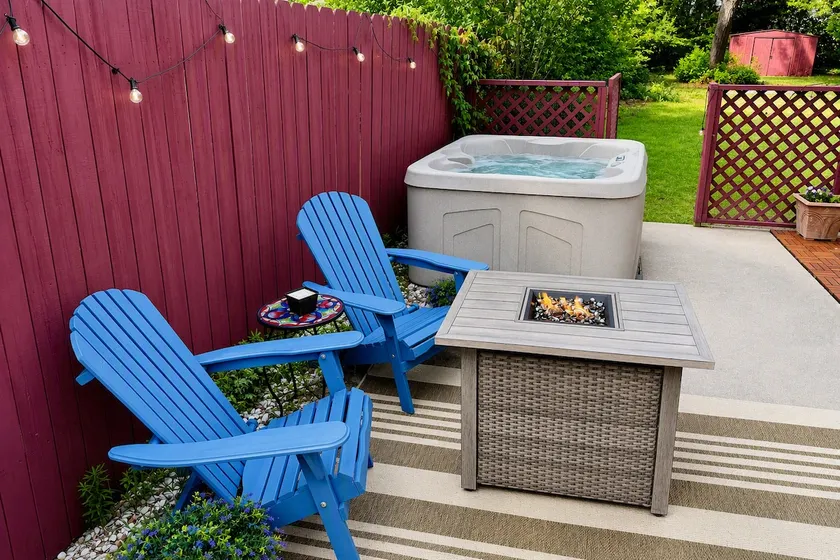Le Pin Tordu: Near Pinehurst, Hot Tub, Fenced Yard - Image 1