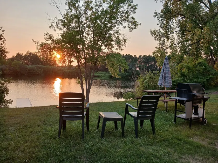 Back Bay Getaway - Image 1