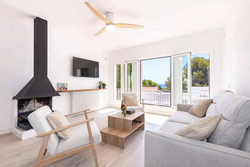 Family Villa with Sea View 300m to the Beach - Image 1