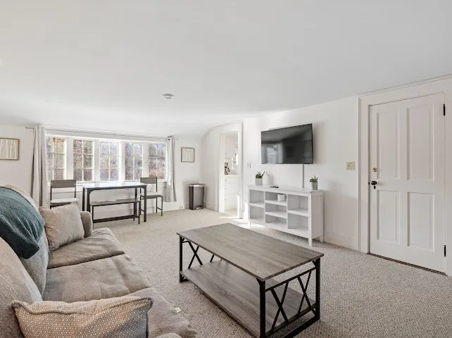Historic Second Floor 1BR at Four Winds Estate - Image 1